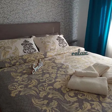 Miniki Apartment