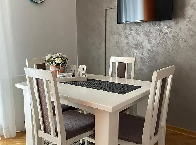 Apartament Miniki *